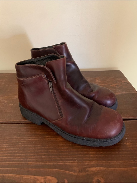 Naot Shoes - Naot brown leather ankle boots size 40
